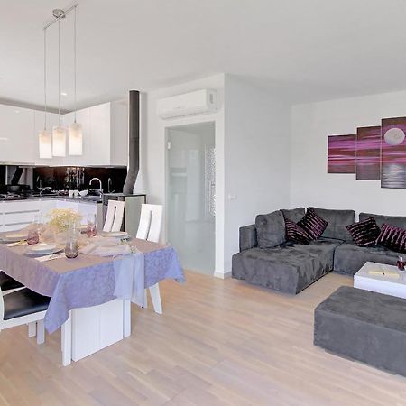Apartment Moretic Gromaca Εξωτερικό φωτογραφία