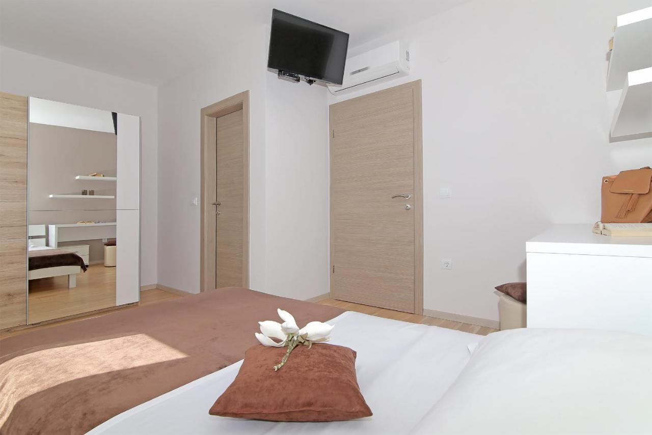 Apartment Moretic Gromaca Εξωτερικό φωτογραφία