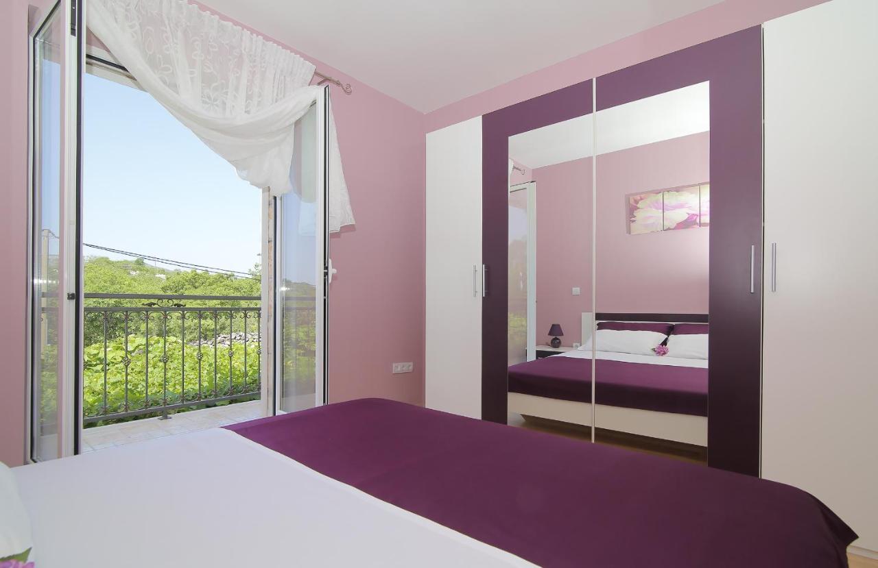 Apartment Moretic Gromaca Εξωτερικό φωτογραφία
