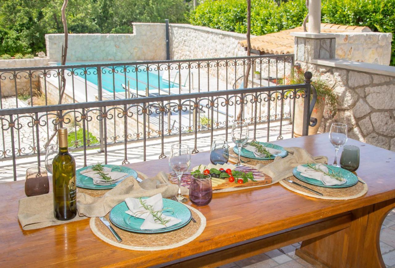 Apartment Moretic Gromaca Εξωτερικό φωτογραφία