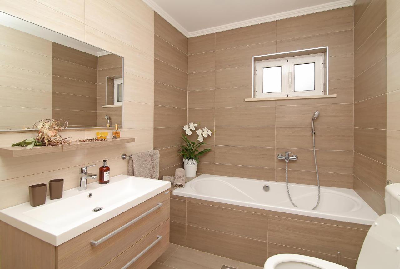 Apartment Moretic Gromaca Εξωτερικό φωτογραφία