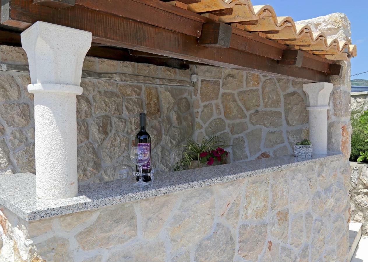 Apartment Moretic Gromaca Εξωτερικό φωτογραφία
