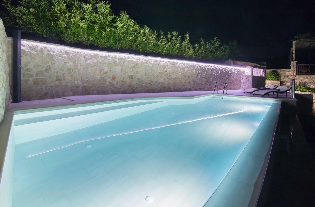 Apartment Moretic Gromaca Εξωτερικό φωτογραφία